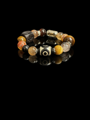 Watchful Relic Agate Bracelet inspired by Gonggong, featuring large 12–15mm natural agate beads and eye-pattern centerpiece, handcrafted Chinese mythology statement bracelet on black background