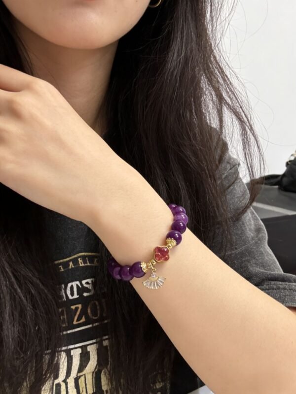 Nüwa’s Blessed Heart Amethyst Crystal Bracelet (11mm) Nüwa’s Blessed Heart Amethyst Crystal Bracelet (11mm)