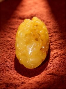 Guardian of Fortune – Handheld Agate Artwork
