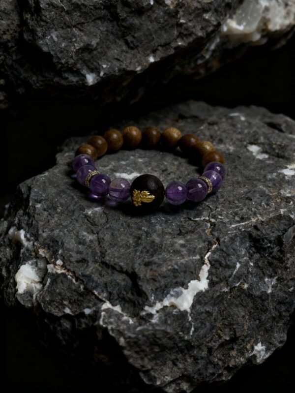 Nüwa’s Mother of Earth Amethyst Bracelet with Agarwood (11mm) Nüwa’s Mother of Earth Amethyst Bracelet with Agarwood (11mm)